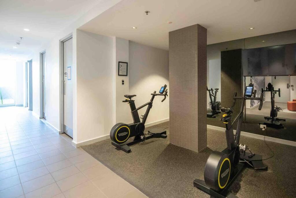 City Apartment, Pool & Carpark Adelaide Dış mekan fotoğraf